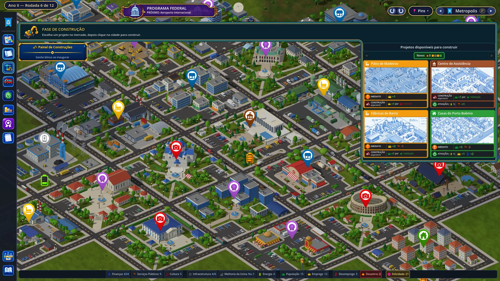 Screenshot da fase de construção: um mercado de quatro projetos, cada carta com efeitos imediatos, de vizinhança e de ativação, ao lado do mapa 3D da cidade com marcadores sobre cada bairro.